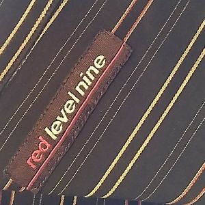 Red Level Nine  BROWN SHIRT EPLC